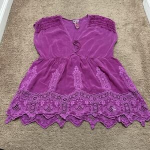 Johnny Was Embroidered Crochet Purple Tunic Top Size M *Small Hole